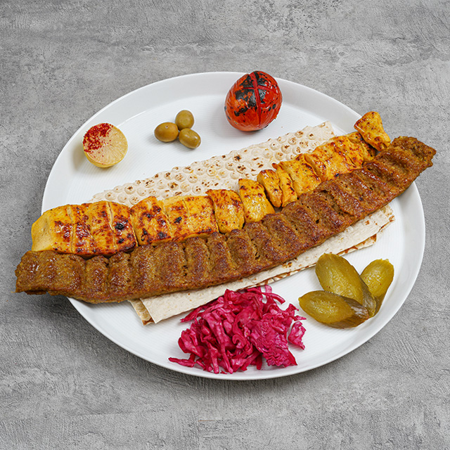 خوراک کباب میکس مخصوص